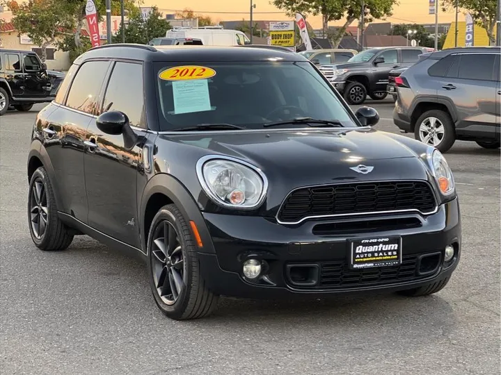 BLACK, 2012 MINI COUNTRYMAN Image 7