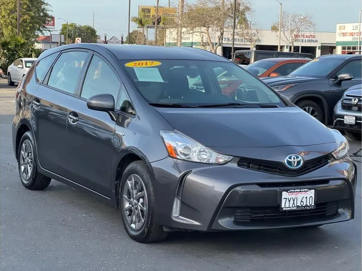 GRAY, 2017 TOYOTA PRIUS V Image 7