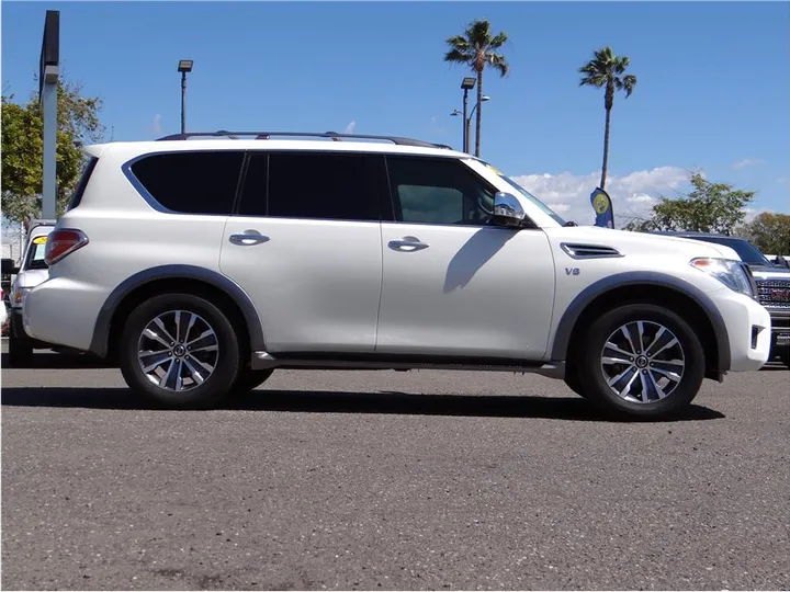 WHITE, 2017 NISSAN ARMADA Image 6