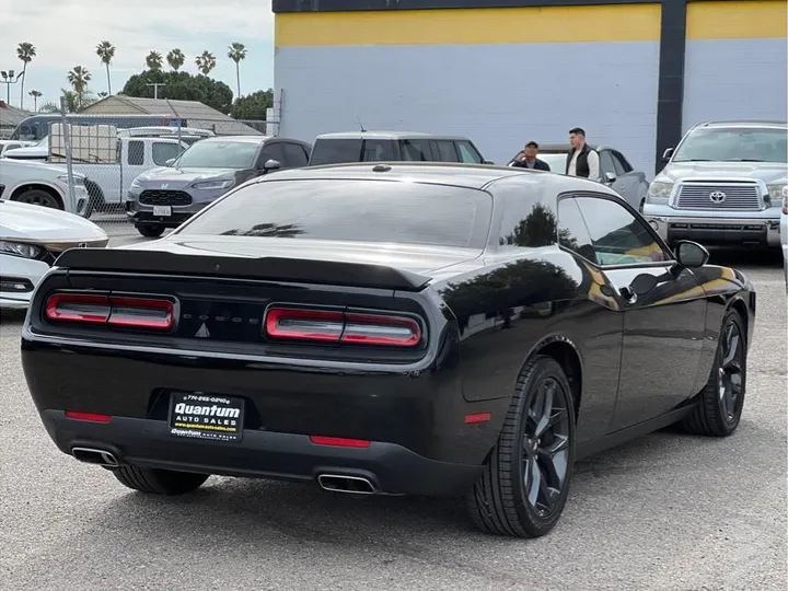 BLACK, 2023 DODGE CHALLENGER Image 5