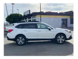 WHITE, 2018 SUBARU OUTBACK Thumnail Image 6