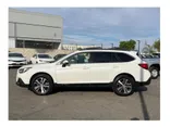 WHITE, 2018 SUBARU OUTBACK Thumnail Image 2