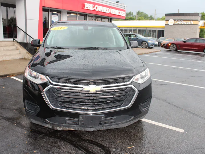 BLACK, 2019 CHEVROLET TRAVERSE Image 3
