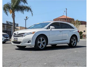 WHITE, 2013 TOYOTA VENZA Image 34