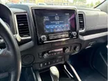 GRAY, 2022 NISSAN FRONTIER CREW CAB Thumnail Image 17