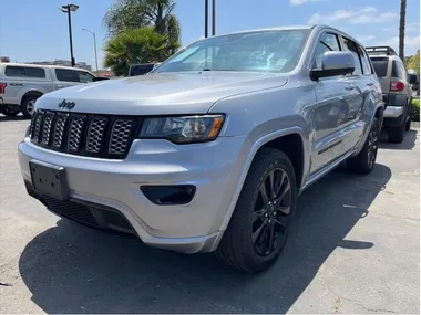 SILVER, 2017 JEEP GRAND CHEROKEE Image 36