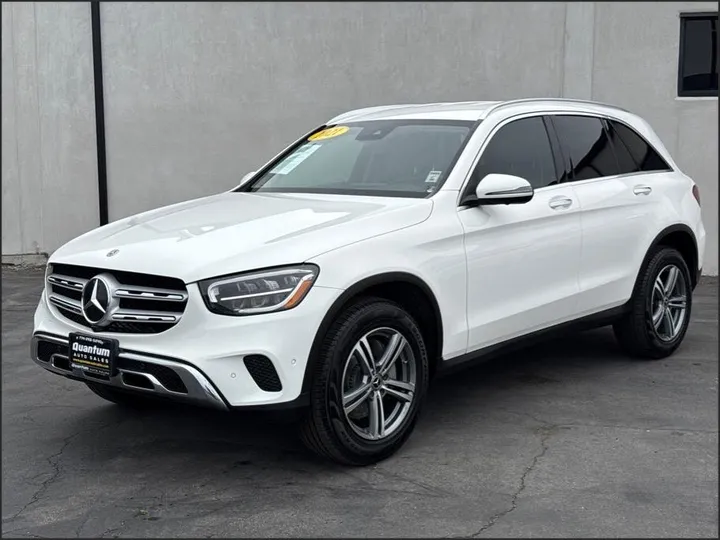WHITE, 2021 MERCEDES-BENZ GLC Image 1
