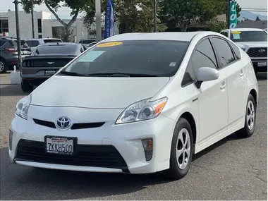 WHITE, 2015 TOYOTA PRIUS Image 16