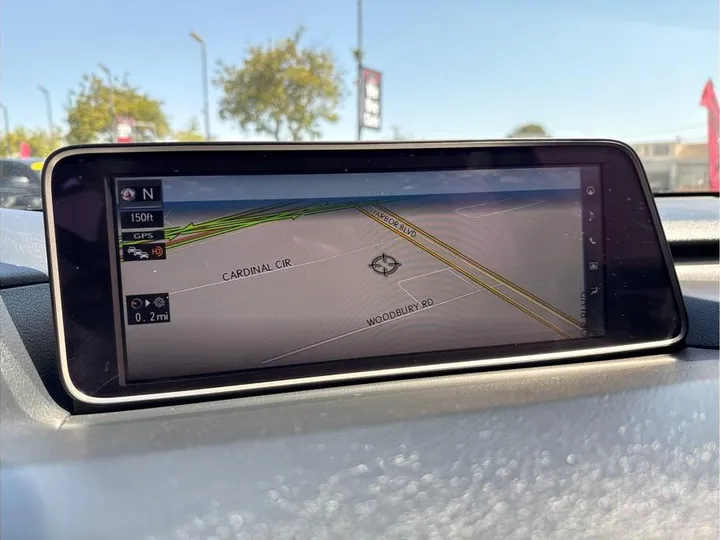 WHITE, 2018 LEXUS RX Image 20