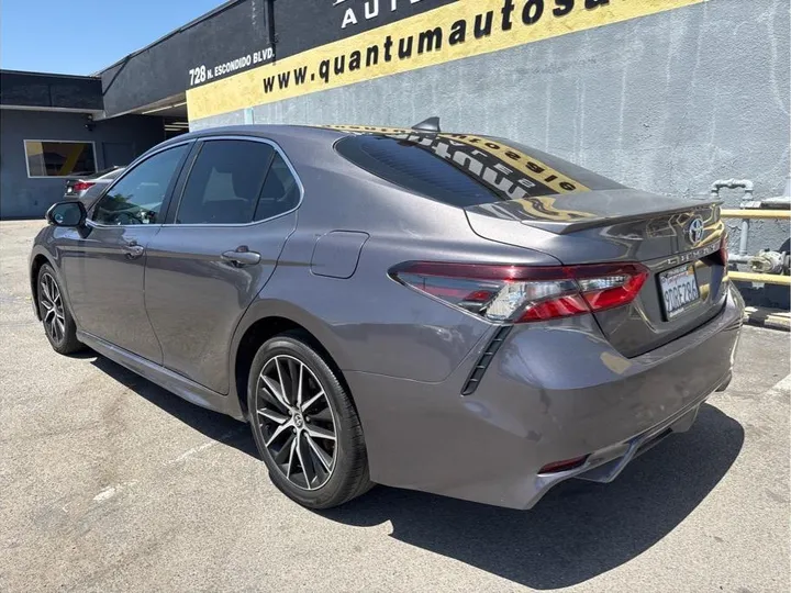 GRAY, 2023 TOYOTA CAMRY Image 7