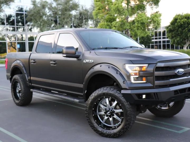 black, 2016 FORD F150 SUPERCREW CAB Image 9