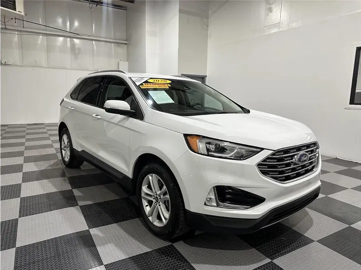 WHITE, 2020 FORD EDGE Image 2