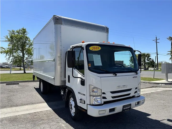 WHITE, 2018 ISUZU NPR/NPR-HD Image 2