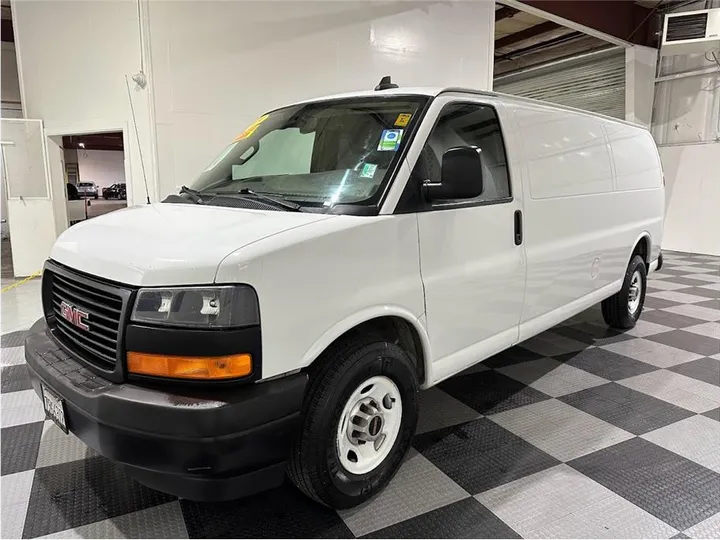 WHITE, 2019 GMC SAVANA 2500 CARGO Image 12