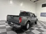 GRAY, 2018 NISSAN FRONTIER CREW CAB Thumnail Image 5