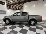 GRAY, 2018 NISSAN FRONTIER CREW CAB Thumnail Image 8