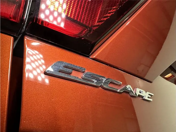 ORANGE, 2019 FORD ESCAPE Image 21