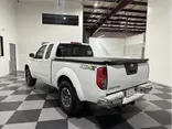 WHITE, 2015 NISSAN FRONTIER KING CAB Thumnail Image 7