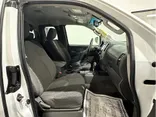 WHITE, 2015 NISSAN FRONTIER KING CAB Thumnail Image 20