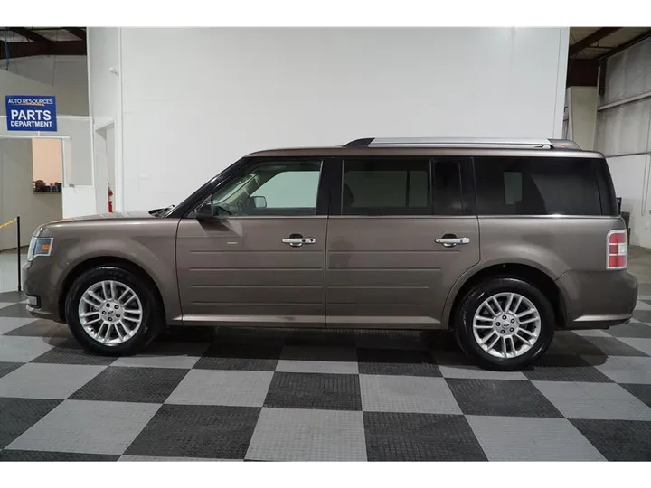 BROWN, 2019 FORD FLEX Image 6