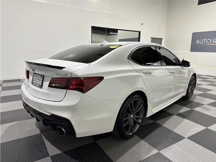 WHITE, 2019 ACURA TLX Image 5