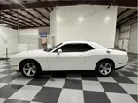 WHITE, 2016 DODGE CHALLENGER Thumnail Image 8