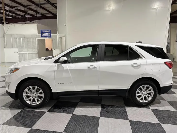 WHITE, 2021 CHEVROLET EQUINOX Image 8