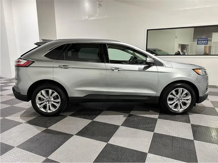 SILVER, 2020 FORD EDGE Image 4