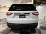 WHITE, 2021 CHEVROLET TRAVERSE Thumnail Image 5