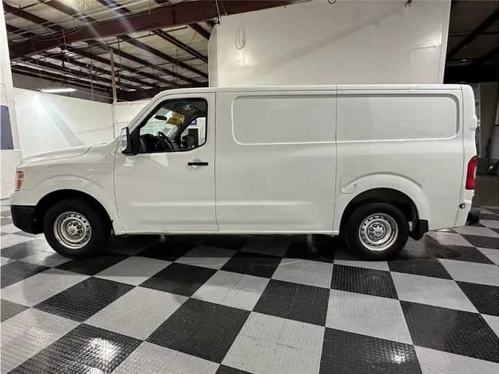 WHITE, 2019 NISSAN NV3500 HD CARGO Image 6