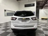 WHITE, 2017 CHEVROLET TRAVERSE Thumnail Image 6