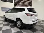 WHITE, 2017 CHEVROLET TRAVERSE Thumnail Image 7