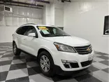 WHITE, 2017 CHEVROLET TRAVERSE Thumnail Image 2