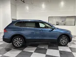 BLUE, 2019 VOLKSWAGEN TIGUAN Thumnail Image 4