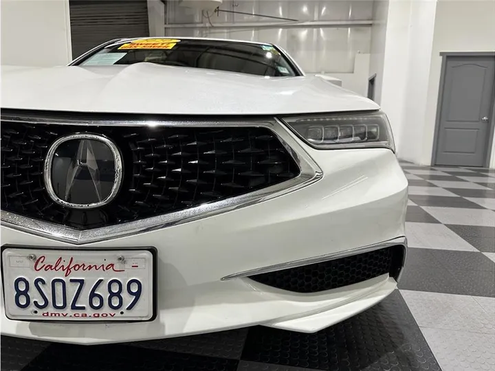 WHITE, 2020 ACURA TLX Image 9