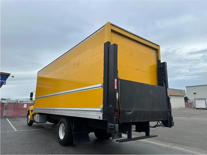 YELLOW, 2017 HINO TRUCK Image 8