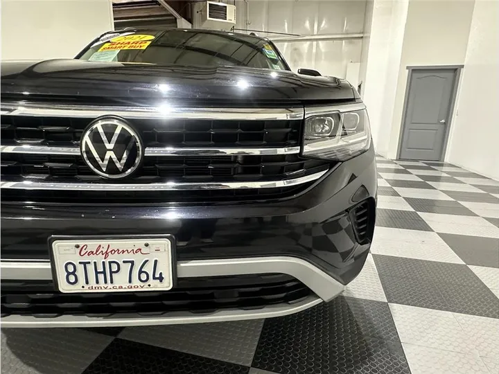 BLACK, 2021 VOLKSWAGEN ATLAS Image 10