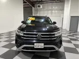 BLACK, 2021 VOLKSWAGEN ATLAS Thumnail Image 3