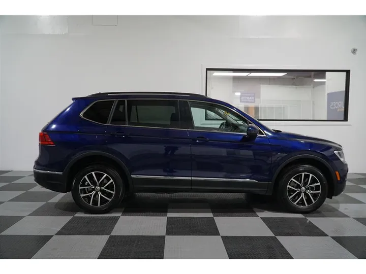 BLUE, 2021 VOLKSWAGEN TIGUAN Image 16