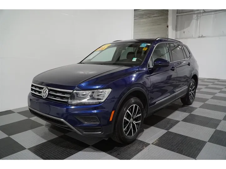 BLUE, 2021 VOLKSWAGEN TIGUAN Image 3