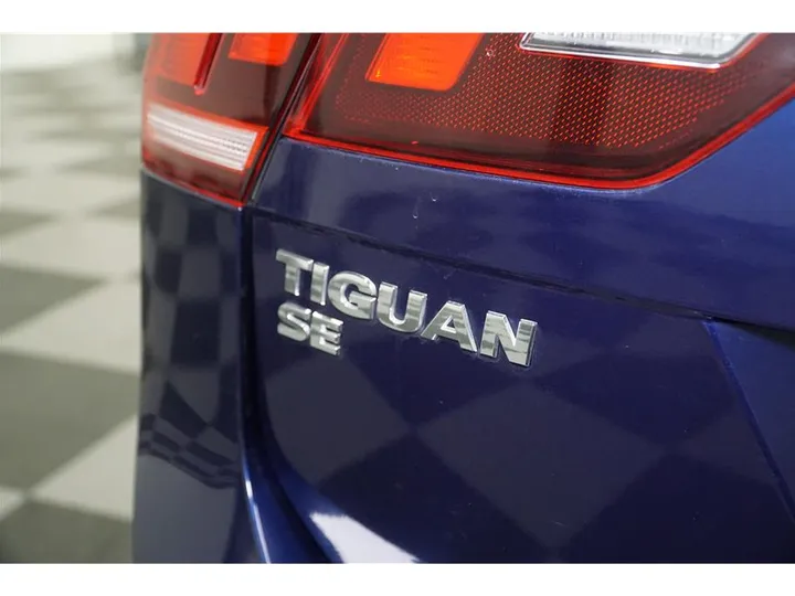 BLUE, 2021 VOLKSWAGEN TIGUAN Image 11