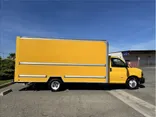 YELLOW, 2018 GMC SAVANA COMMERCIAL CUTAWAY Thumnail Image 4