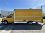 YELLOW, 2018 GMC SAVANA COMMERCIAL CUTAWAY Thumnail Image 8