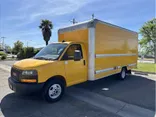 YELLOW, 2018 GMC SAVANA COMMERCIAL CUTAWAY Thumnail Image 9