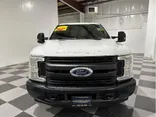 NO COLOR, 2017 FORD F350 SUPER DUTY CREW CAB & CHASSIS Thumnail Image 2