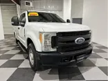 NO COLOR, 2017 FORD F350 SUPER DUTY CREW CAB & CHASSIS Thumnail Image 3