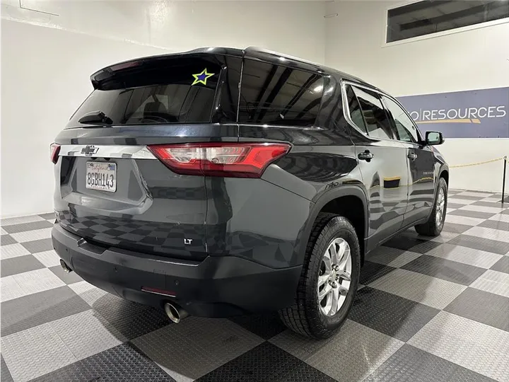 TEAL, 2019 CHEVROLET TRAVERSE Image 5