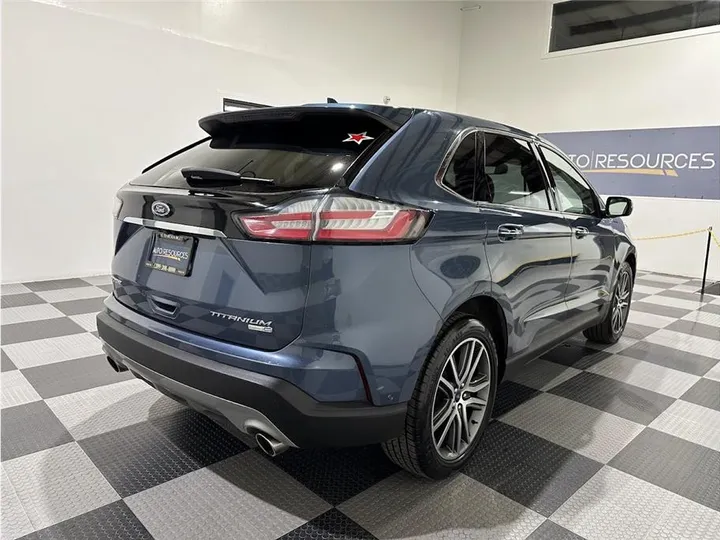 BLUE, 2019 FORD EDGE Image 5