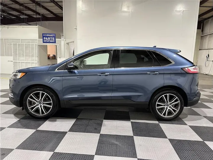 BLUE, 2019 FORD EDGE Image 8