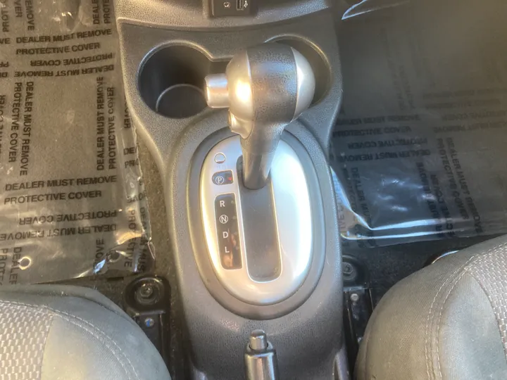 SILVER, 2019 NISSAN VERSA Image 12